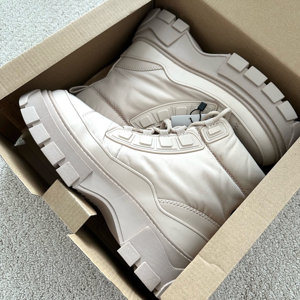 NEW Mango Chunky Platform Boot